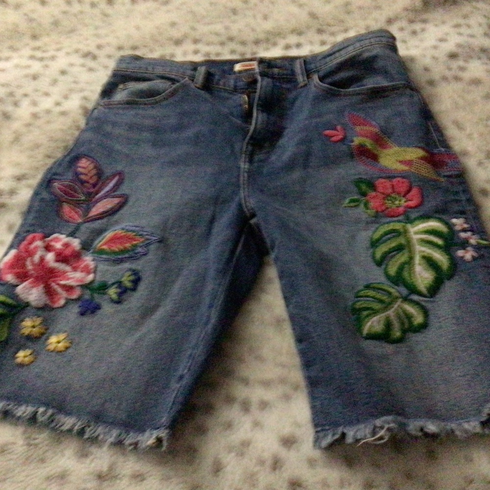 Johnny Was Jeanette Bermuda shorts